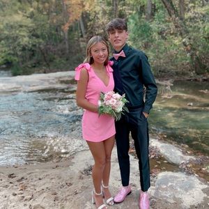 AMANDA UPRICHARD pink homecoming dresss